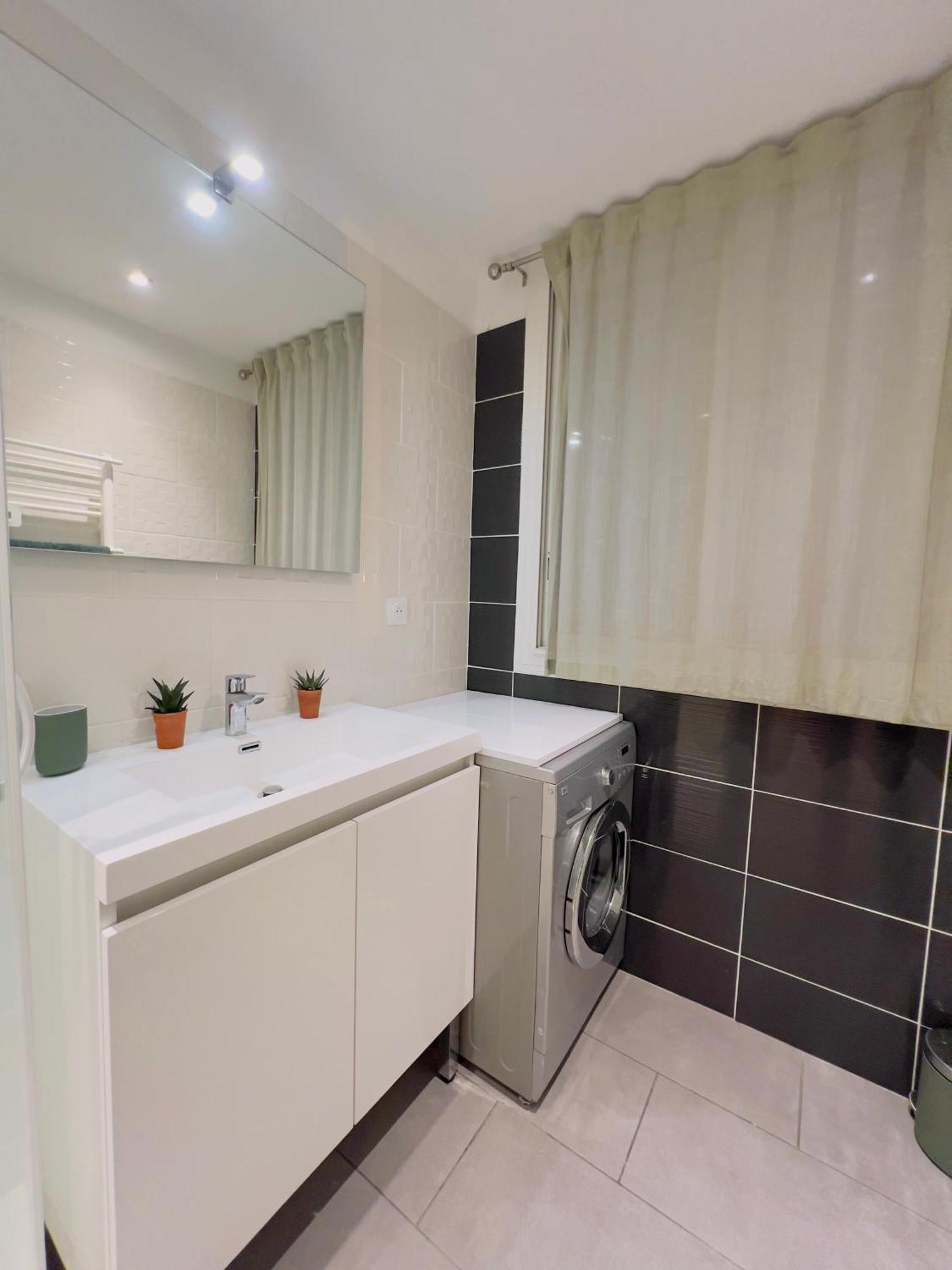 Superbe T3 Sejour Marseille Clim 2 Balcons Timone Apartamento Exterior foto